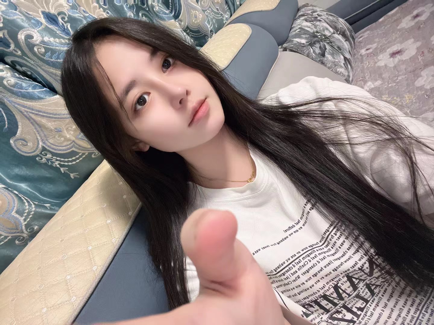 女友级别的大长腿美女